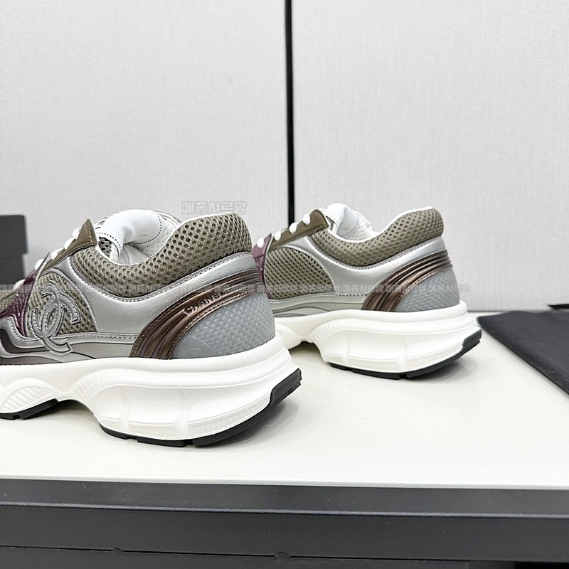 샤넬 스니커즈 샤식스 크루즈 CC 로고Weixin Image_202412192314161메종샤르망.jpg