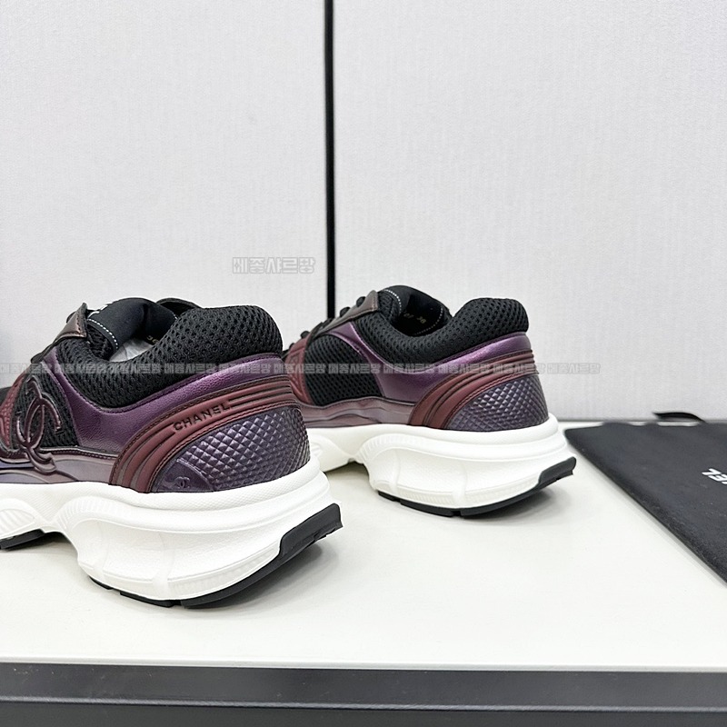 샤넬 스니커즈 샤식스 크루즈 CC 로고Weixin Image_202412192314291메종샤르망.jpg