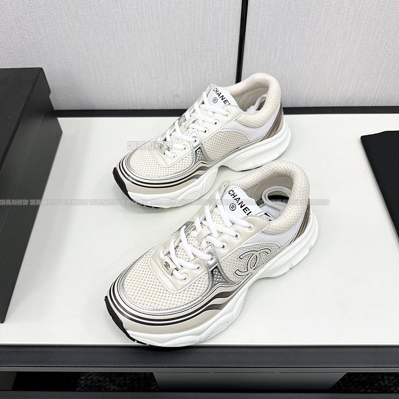 샤넬 스니커즈 샤식스 크루즈 CC 로고Weixin Image_20241219231414메종샤르망.jpg