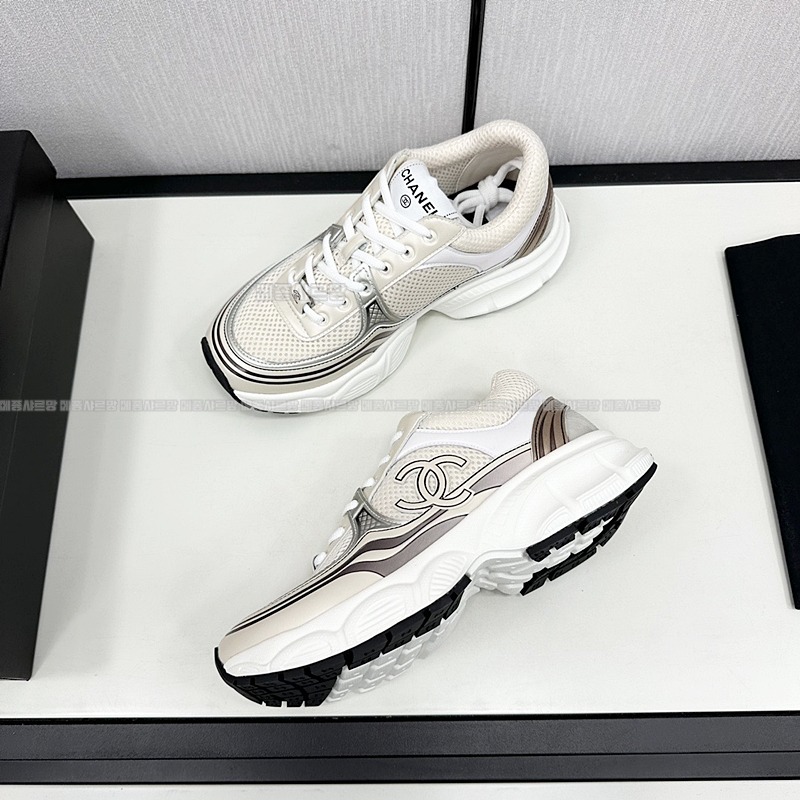 샤넬 스니커즈 샤식스 크루즈 CC 로고Weixin Image_202412192314141메종샤르망.jpg