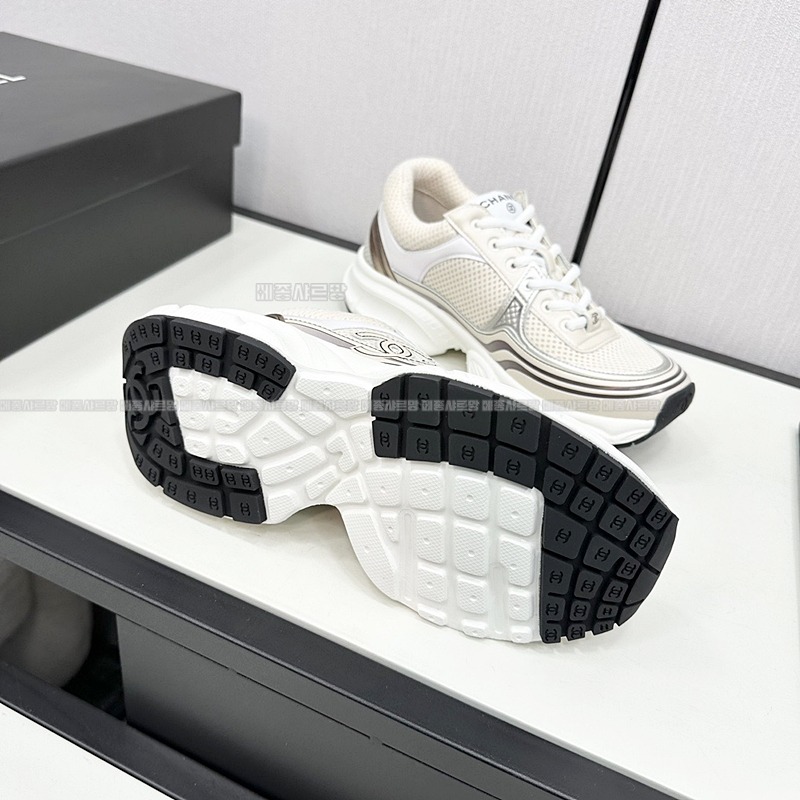 샤넬 스니커즈 샤식스 크루즈 CC 로고Weixin Image_202412192314152메종샤르망.jpg