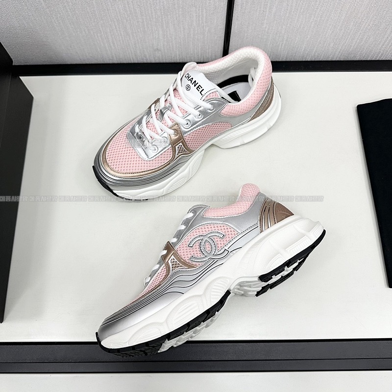 샤넬 스니커즈 샤식스 크루즈 CC 로고Weixin Image_20241219231423메종샤르망.jpg