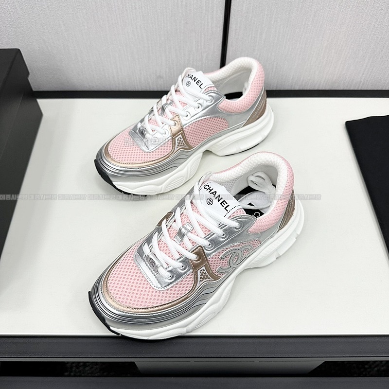 샤넬 스니커즈 샤식스 크루즈 CC 로고Weixin Image_202412192314242메종샤르망.jpg