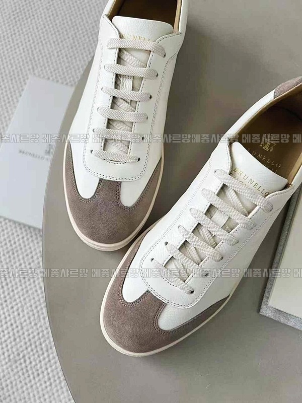 부르넬로쿠치넬리스니커즈20241221-142542-007메종샤르망.JPG