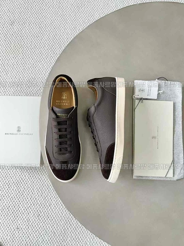 부르넬로쿠치넬리스니커즈20241221-142543-029메종샤르망.JPG