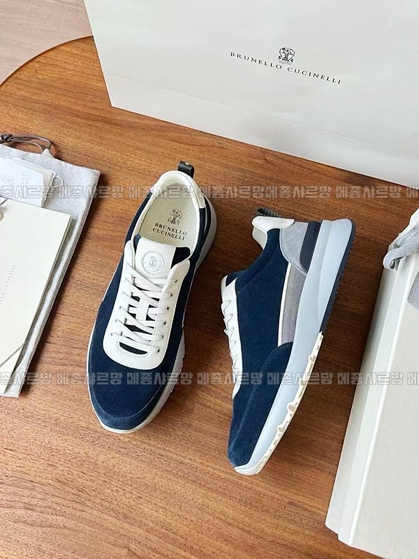 브루넬로쿠치넬리남자스니커즈20241221-150703-006메종샤르망.JPG