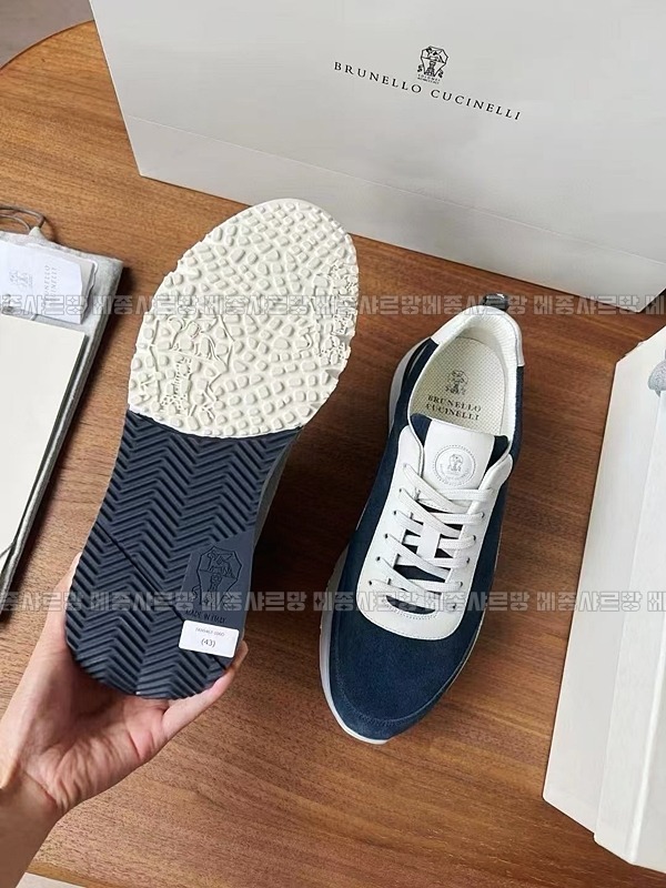 브루넬로쿠치넬리남자스니커즈20241221-150703-009메종샤르망.JPG