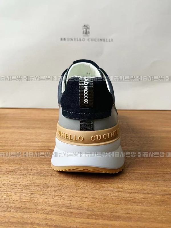 브루넬로쿠치넬리남자스니커즈20241221-150703-014메종샤르망.JPG