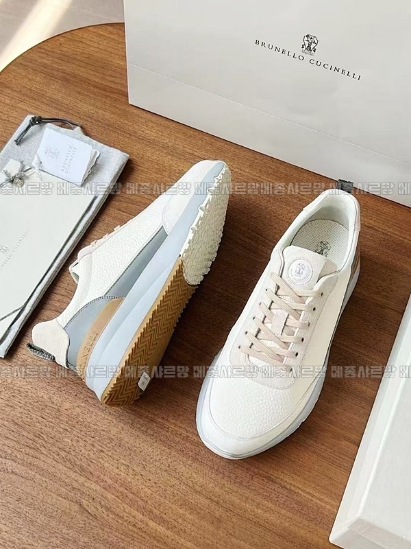 브루넬로쿠치넬리남자스니커즈20241221-150703-017메종샤르망.JPG