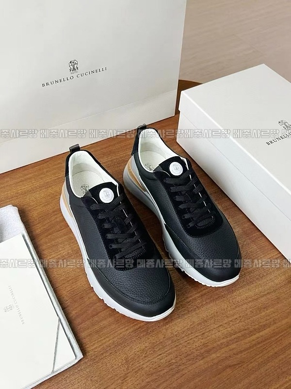 브루넬로쿠치넬리남자스니커즈20241221-150704-022메종샤르망.JPG