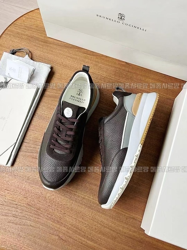 브루넬로쿠치넬리남자스니커즈20241221-150705-029메종샤르망.JPG