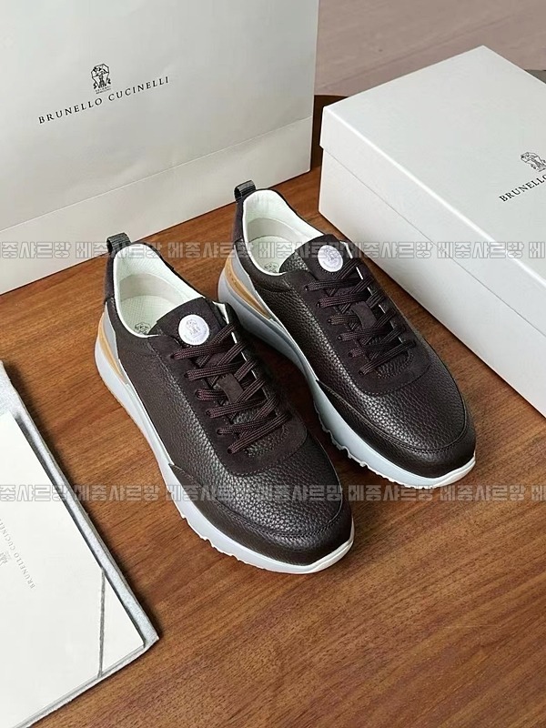 브루넬로쿠치넬리남자스니커즈20241221-150704-028메종샤르망.JPG