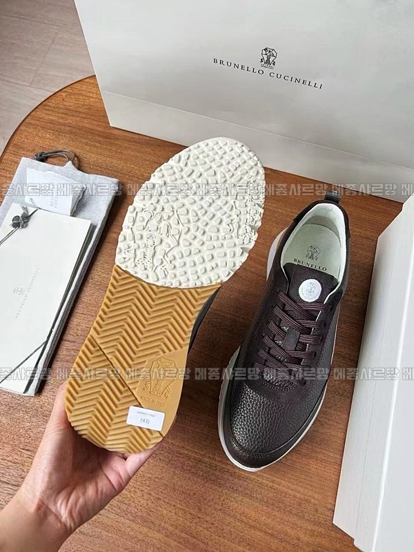 브루넬로쿠치넬리남자스니커즈20241221-150705-033메종샤르망.JPG