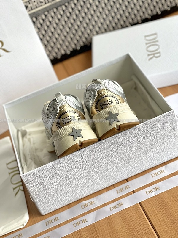 디올 크로노 스니커즈Weixin Image_202412262152411메종샤르망.jpg