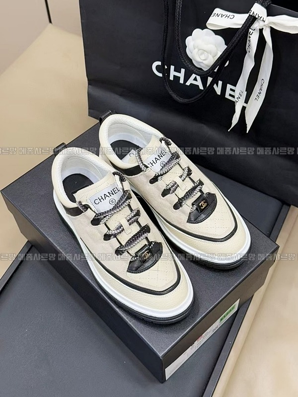 샤넬25c크루즈스니커즈20241228-181447-004메종샤르망.JPG