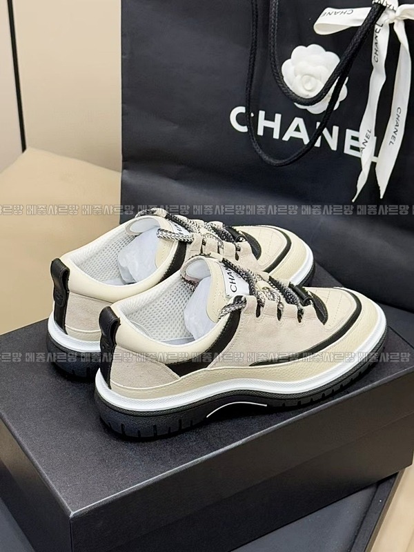 샤넬25c크루즈스니커즈20241228-181447-005메종샤르망.JPG