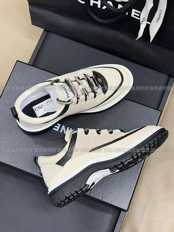 샤넬25c크루즈스니커즈20241228-181447-007메종샤르망.JPG