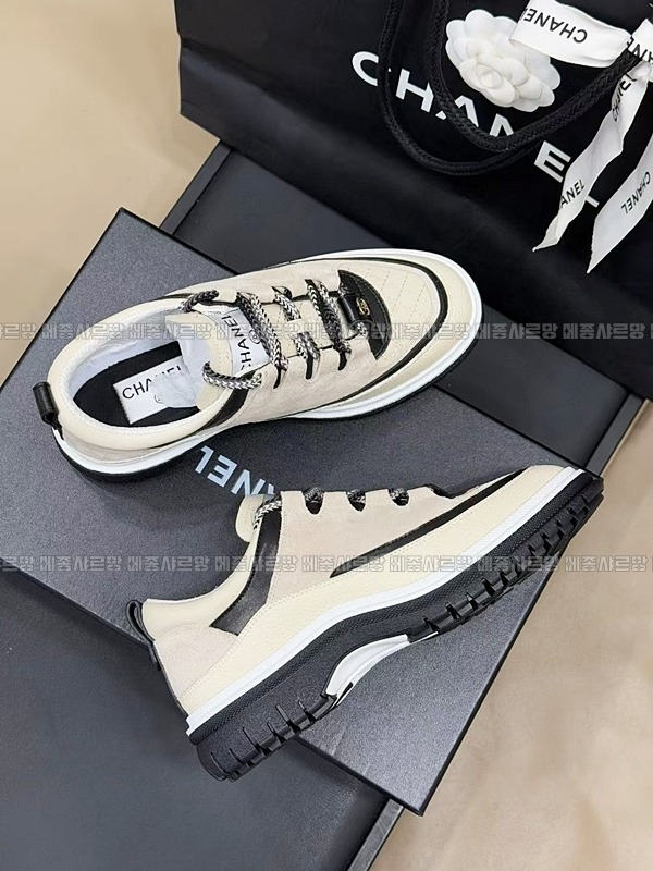 샤넬25c크루즈스니커즈20241228-181447-009메종샤르망.JPG