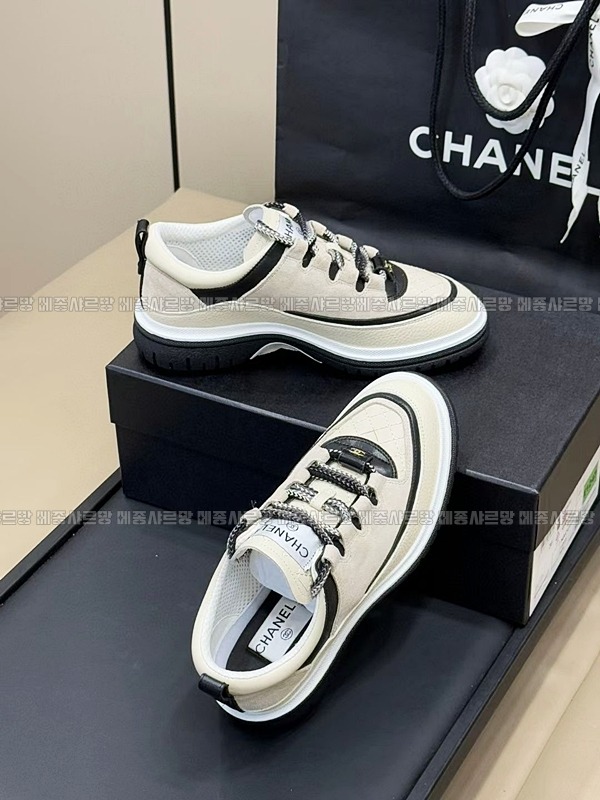 샤넬25c크루즈스니커즈20241228-181447-008메종샤르망.JPG