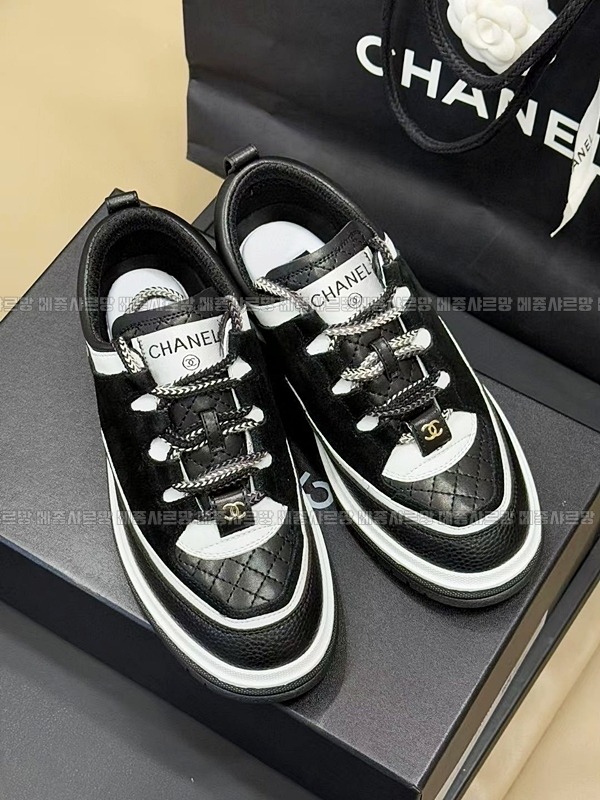 샤넬25c크루즈스니커즈20241228-181447-012메종샤르망.JPG