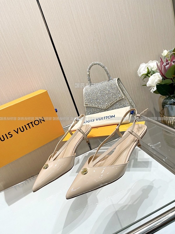 루이비통 스텔라 슬링백Weixin Image_20250102183120메종샤르망.jpg