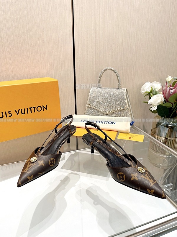 루이비통 스텔라 슬링백Weixin Image_20250102183116메종샤르망.jpg