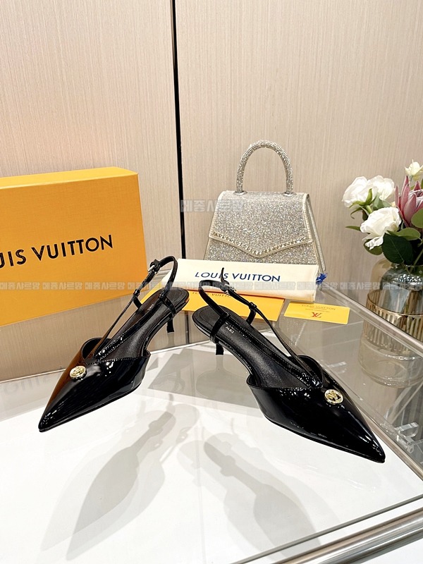 루이비통 스텔라 슬링백Weixin Image_20250102183118메종샤르망.jpg