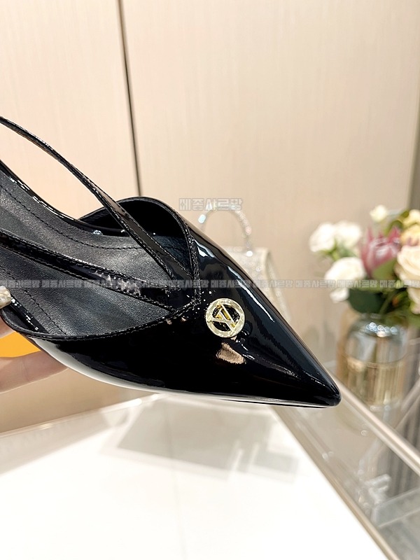 루이비통 스텔라 슬링백Weixin Image_20250102183117메종샤르망.jpg