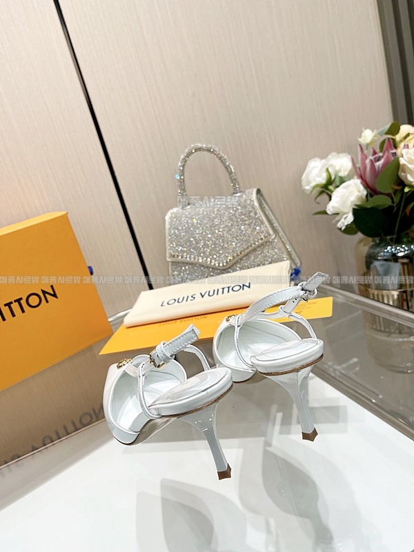 루이비통 스텔라 슬링백 펌프Weixin Image_20250102184721메종샤르망.jpg