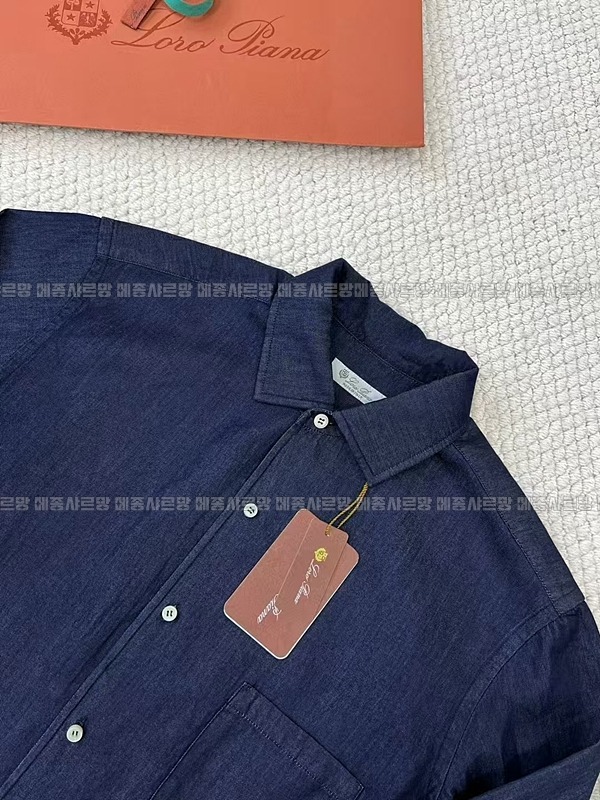 로로피아나남자데님셔츠20250103-131222-002메종샤르망.JPG