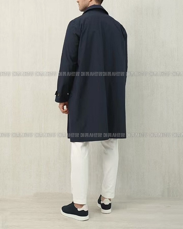 브루넬로쿠치넬리남자코트20250104-195144-012메종샤르망.JPG