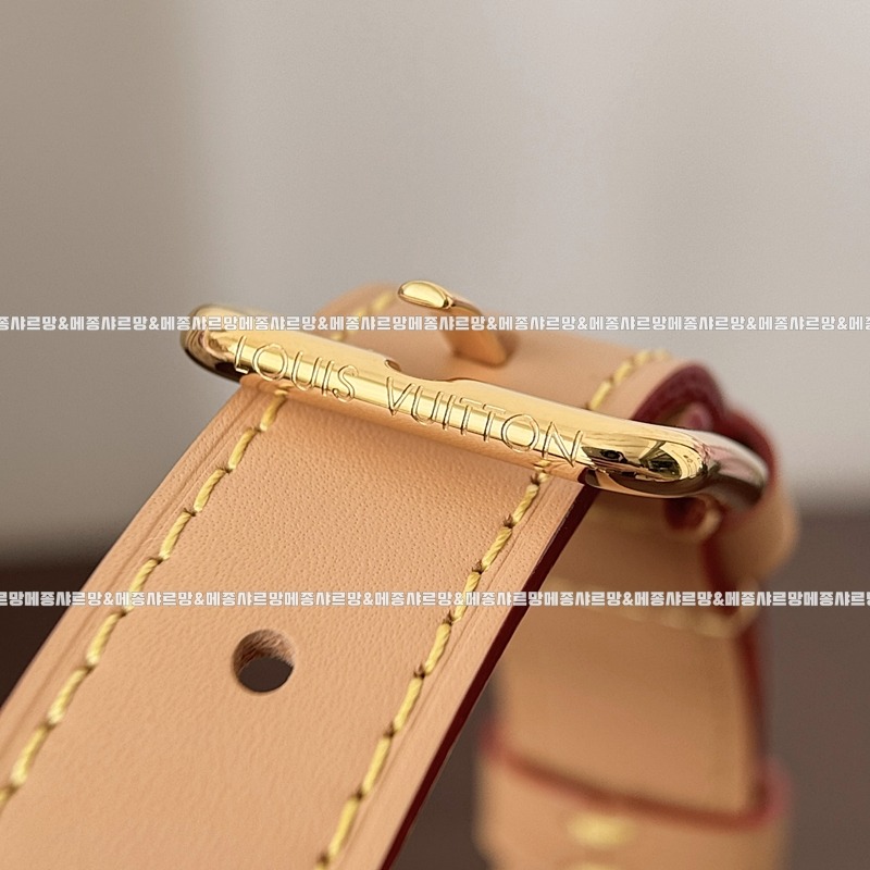 루이비통키폴반둘리에4520260110 185026 007루이비통키폴반둘리에45.jpg