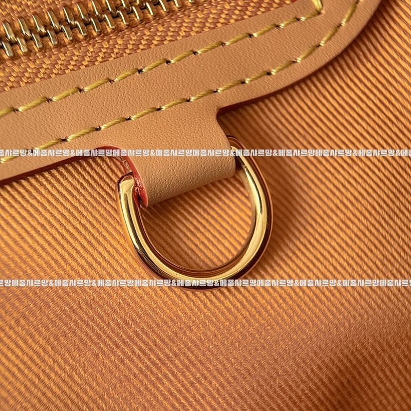 루이비통키폴반둘리에4520260110 185026 013루이비통키폴반둘리에45.jpg