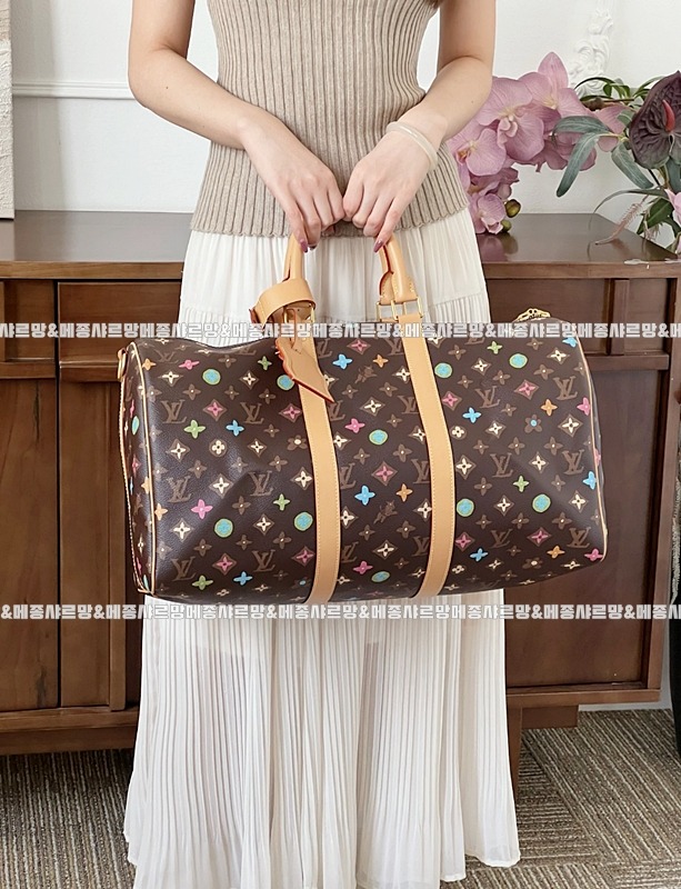 루이비통키폴반둘리에4520260110 185028 037루이비통키폴반둘리에45.jpg