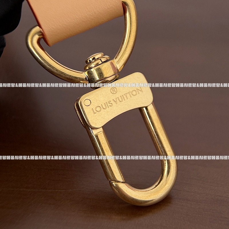 루이비통키폴반둘리에4520260110 185028 032루이비통키폴반둘리에45.jpg