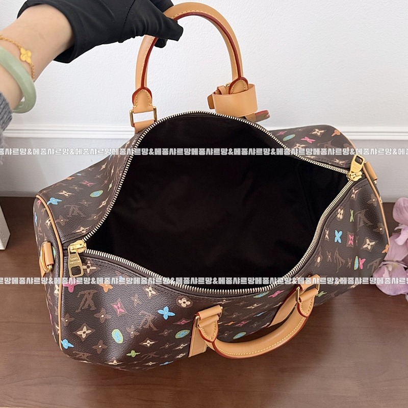 루이비통키폴반둘리에4520260110 185028 033루이비통키폴반둘리에45.jpg