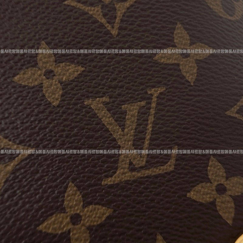 루이비통몽수리BB백팩20260111 011932 009루이비통몽수리BB백팩.jpg