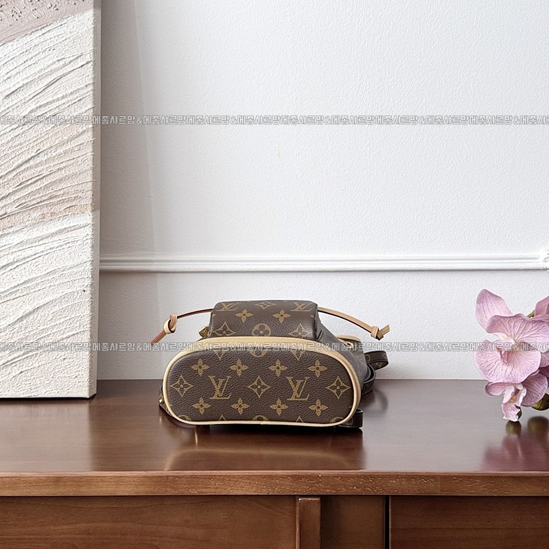 루이비통모노그램몽수리미니백팩20260111 015416 019루이비통모노그램몽수리미니백팩.jpg