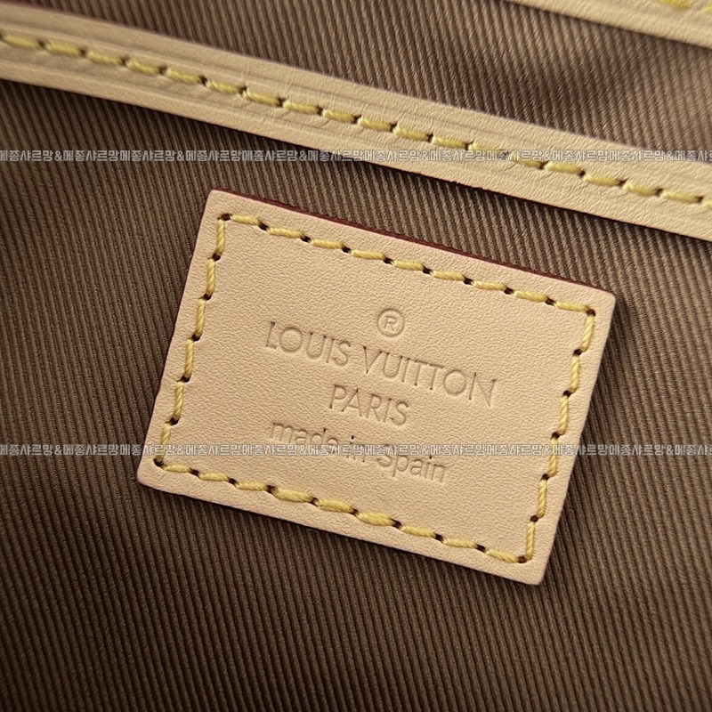 루이비통모노그램몽수리미니백팩20260111 015415 008루이비통모노그램몽수리미니백팩.jpg