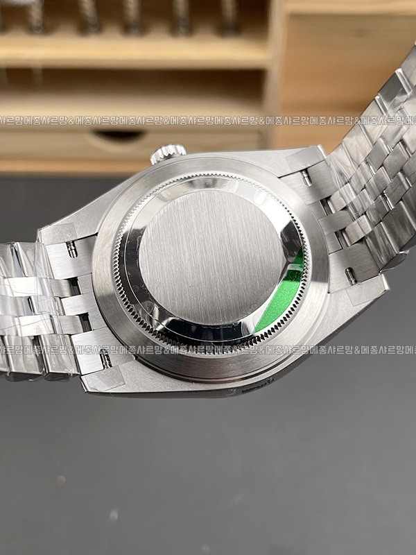 롤렉스데이트저스트4120260119 181404 035로렉스데이저스트41.jpg