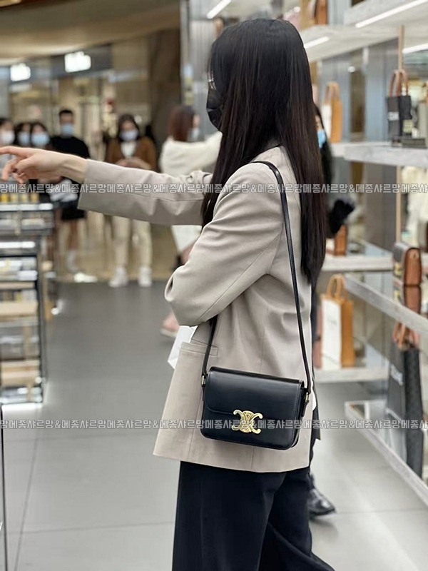 셀린느틴트리옹프20260302 100810 006셀린느틴트리옹프.jpg