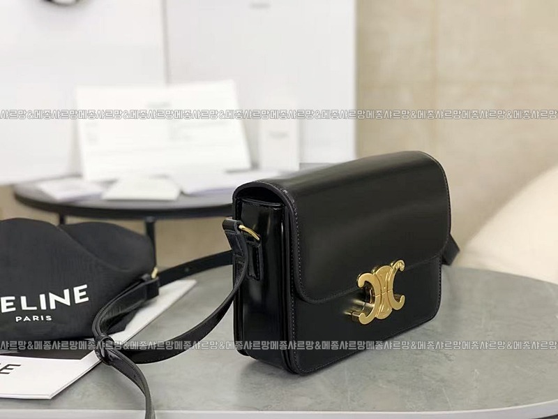 셀린느틴트리옹프20260302 100812 031셀린느틴트리옹프.jpg