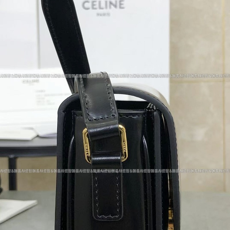 셀린느틴트리옹프20260302 100812 026셀린느틴트리옹프.jpg