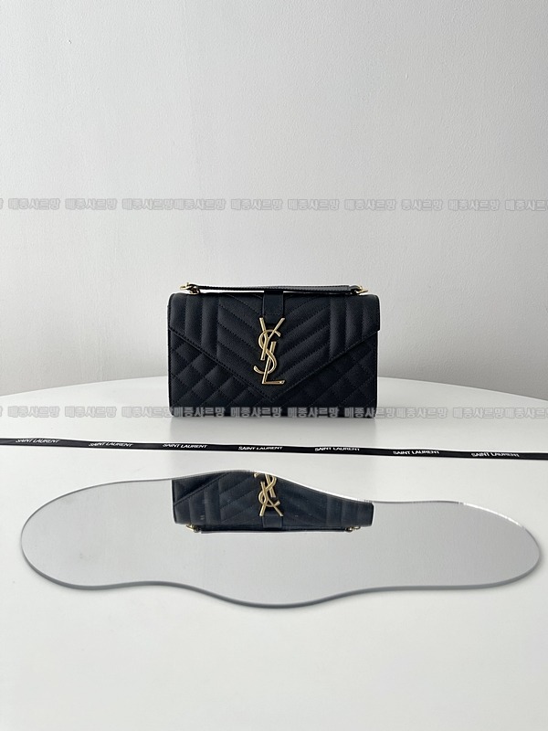 생로랑엔벨로프스몰 20260414-163033-000 .jpg
