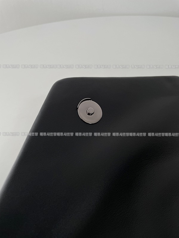 생로랑루루숄더백  20260415-170904-013.jpg