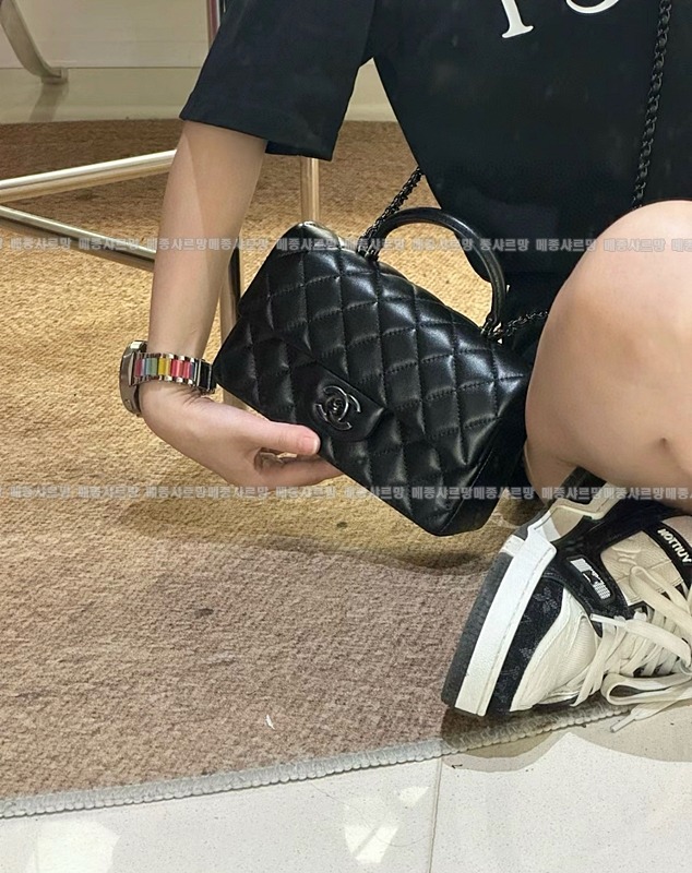 샤넬미니탑핸들쏘블랙백  20260418-152650-022.jpg
