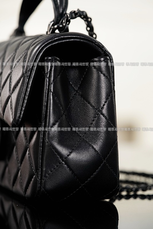 샤넬미니탑핸들쏘블랙백  20260418-152649-014.jpg