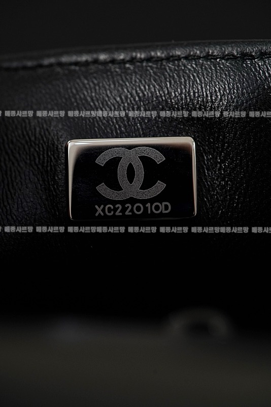 샤넬미니탑핸들쏘블랙백  20260418-152649-016.jpg