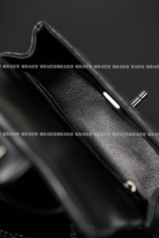 샤넬미니탑핸들쏘블랙백  20260418-152649-018.jpg