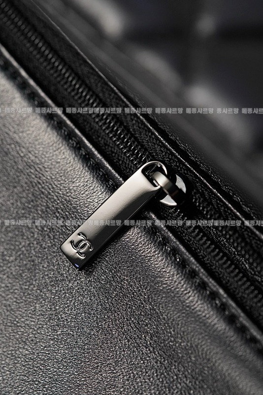 샤넬미니탑핸들쏘블랙백  20260418-152649-020.jpg